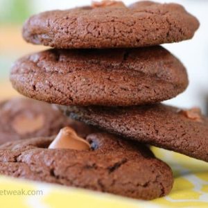 a stack of cookies