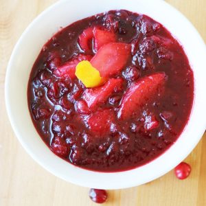 Sweet-&-Tangy-Cranberry-Pear-Sauce