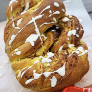 Pumpkin-cinnamon-bread-with-cream-cheese-glaze