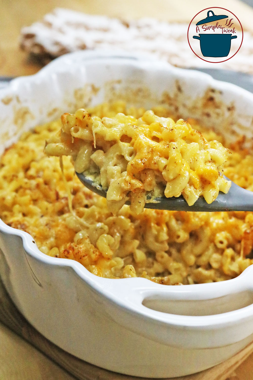 This-Creole-Baked-Mac-and-Cheese-will-leave-a-lasting-impression-with-its-unforgettable-flavors. This-Creole-Baked-Mac-and-Cheese-will-leave-a-lasting-impression-with-its-unforgettable-flavors