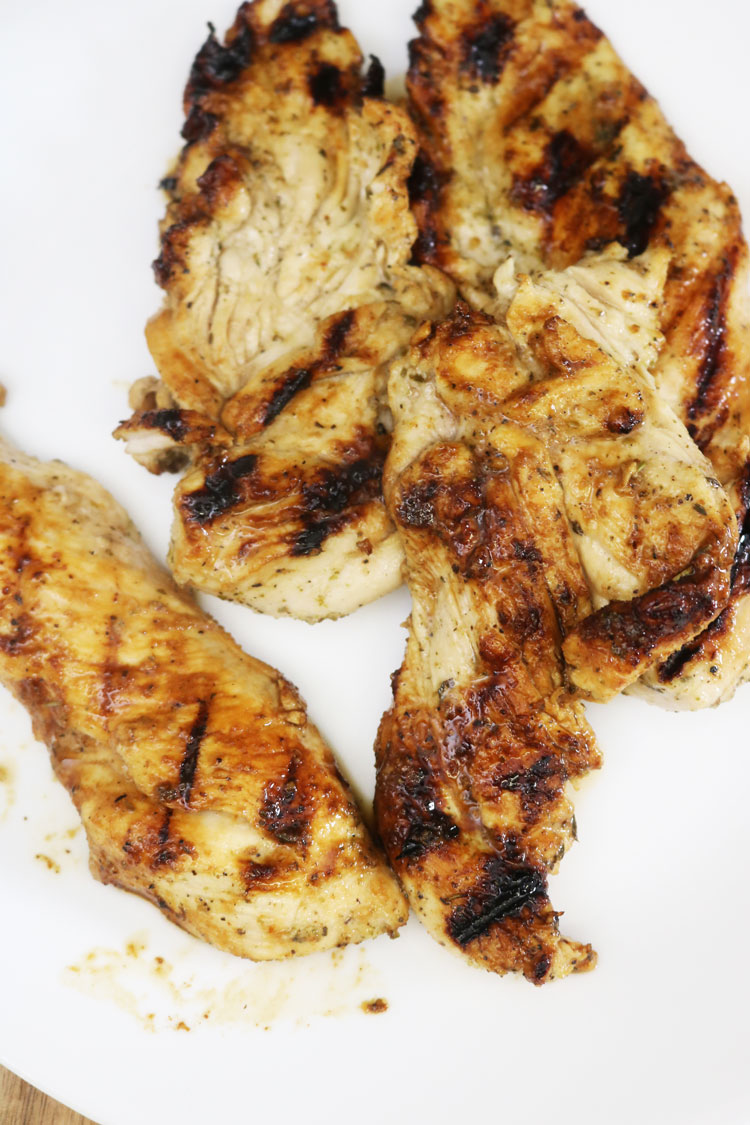 Take the chicken off the grill, put it on a plate, and keep it aside. Let it rest until it is time to assemble the sandwich. Juicy-Grilled-Chicken