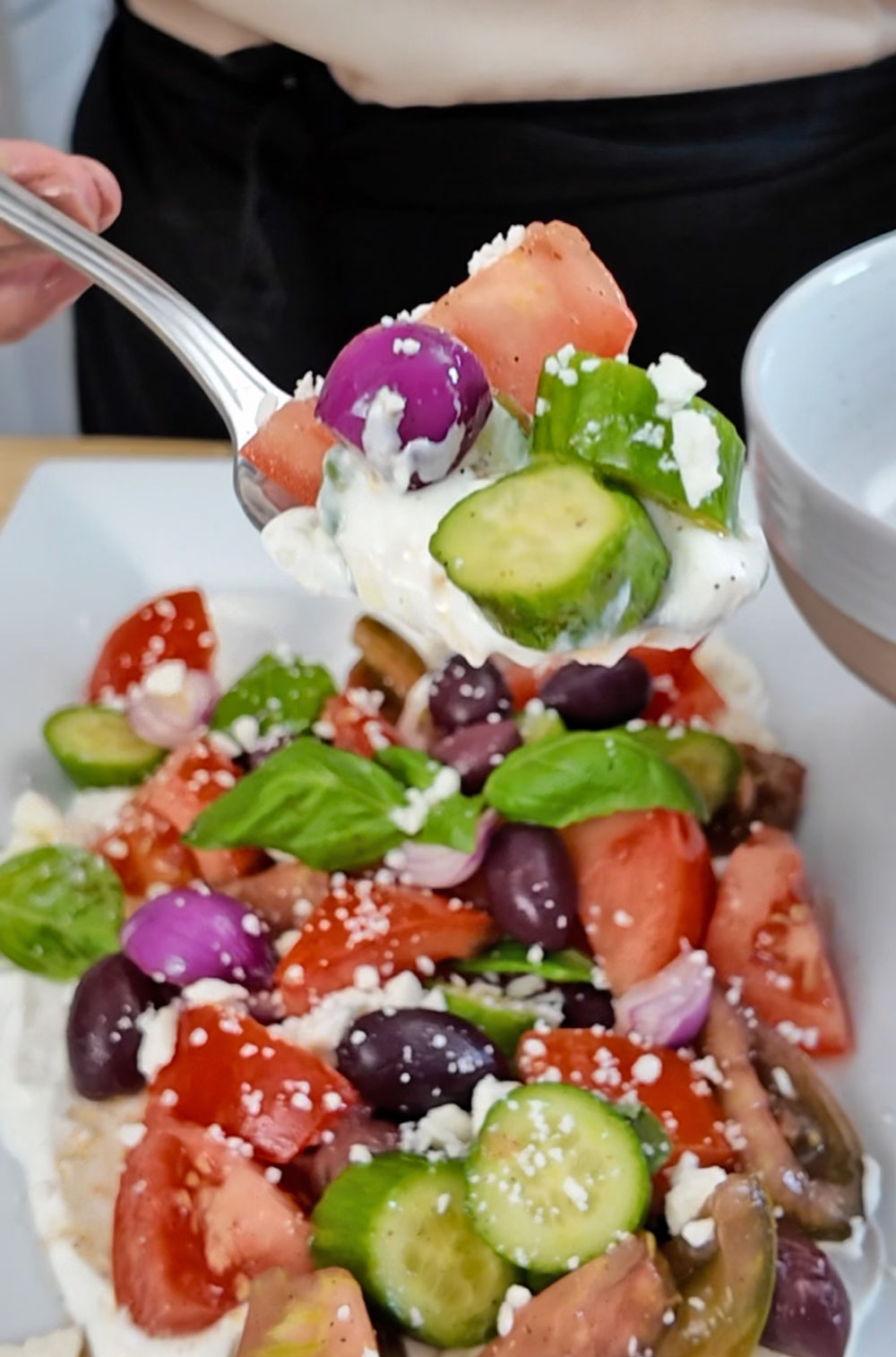 When you scoop up the salad, you get a bit of that yogurt, creating a harmonious blend of flavors and textures thatโs simply irresistible. Tomato-Salad