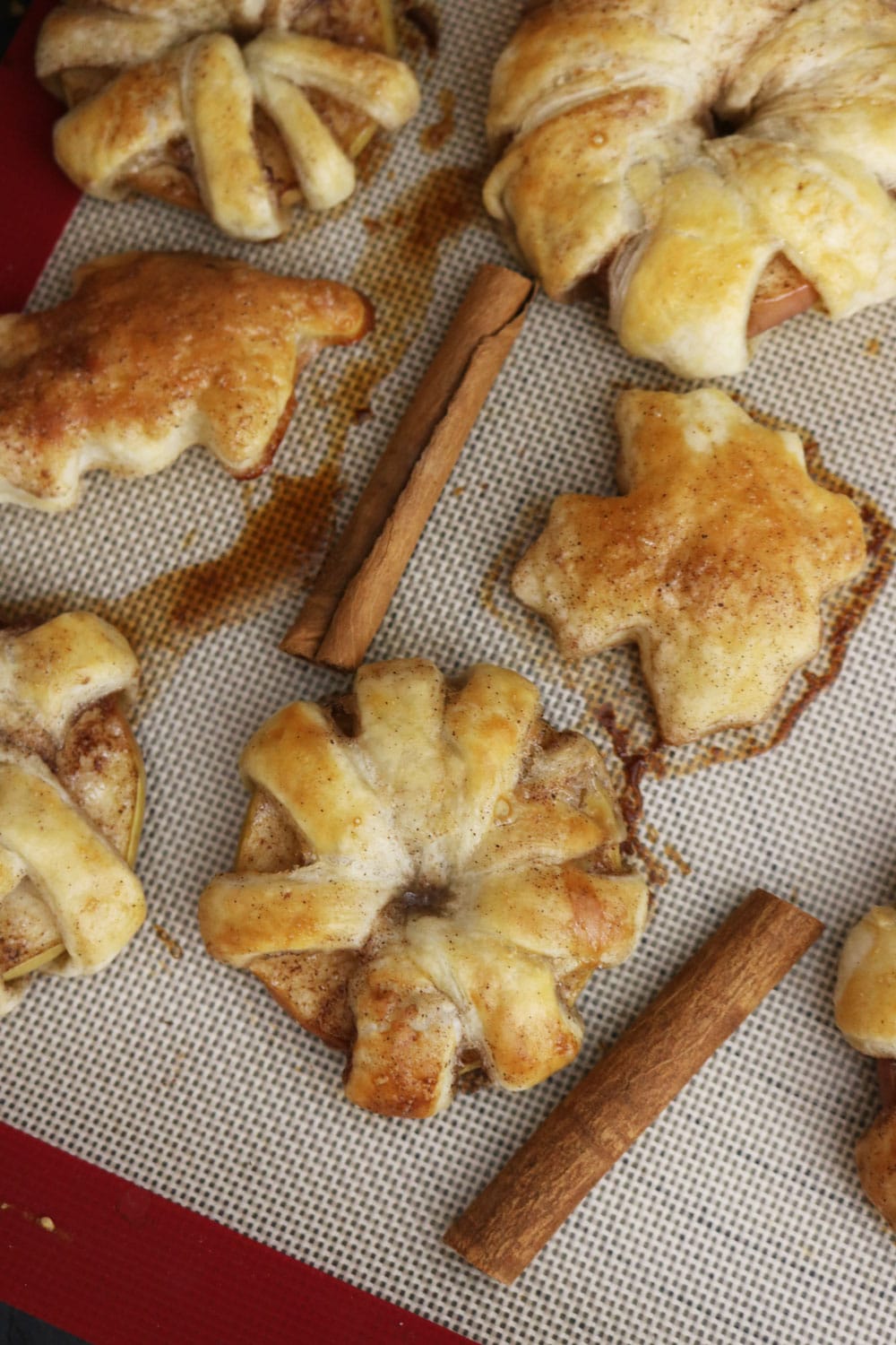 Apple-Cinnamon-Puff-Pastries Apple-Cinnamon-Puff-Pastries