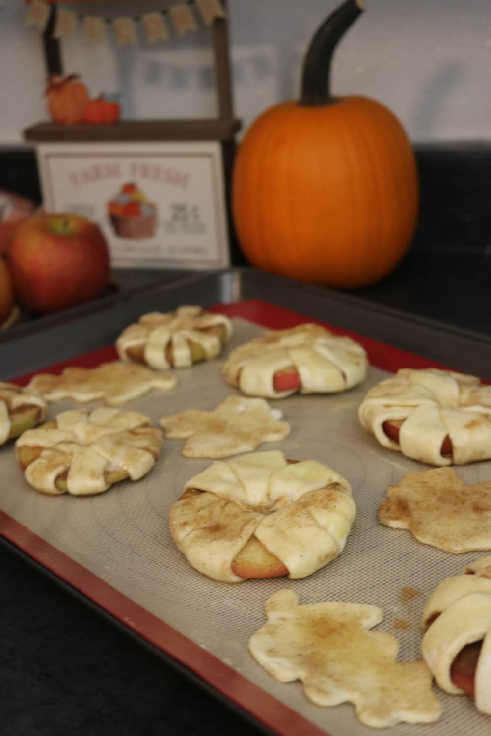 Wrap-the-pastry-strips-around-each-apple-slice-until-the-apple-is-covered. Wrap-the-pastry-strips-around-each-apple-slice-until-the-apple-is-covered.